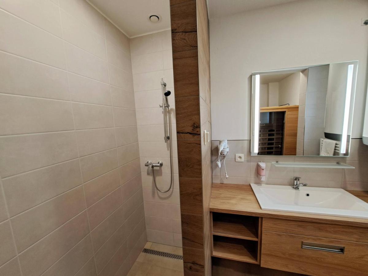 6Bits Apartments Jesenik Luaran gambar